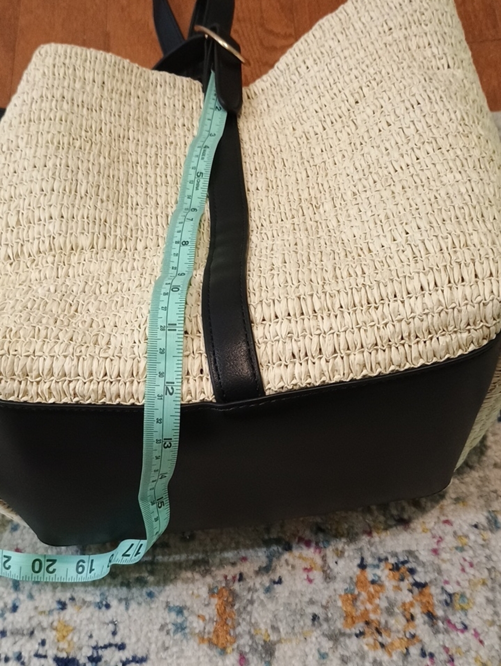 Raffia Woven Old Navy Carrie Bucket Bag - Picture 4 of 5